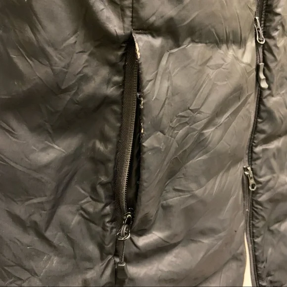 Canada Goose jacket - Picture 5 of 13